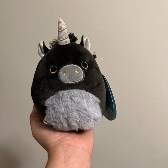 New 5” Nicolita Black And Gray Unicorn Squishmallows - Picture 5 of 10
